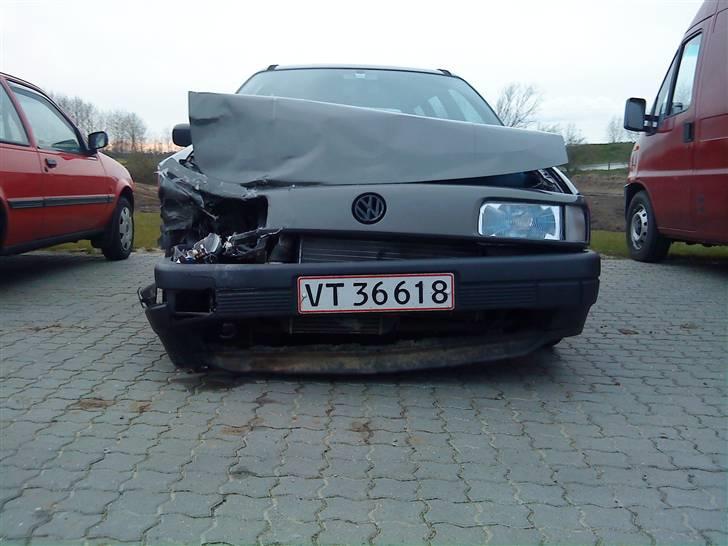 VW passat smadret billede 12