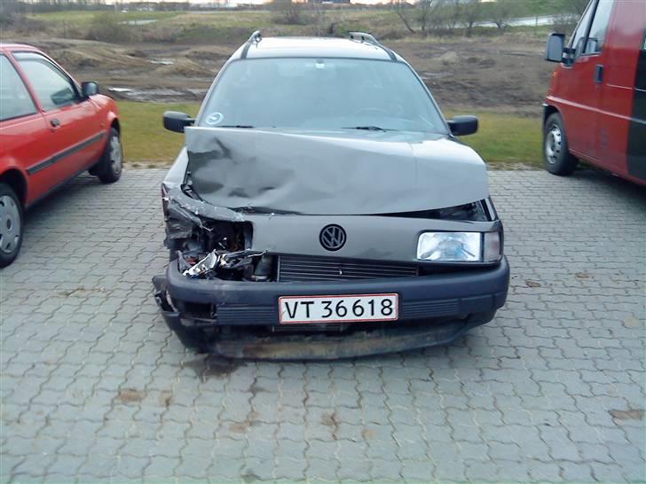 VW passat smadret billede 13