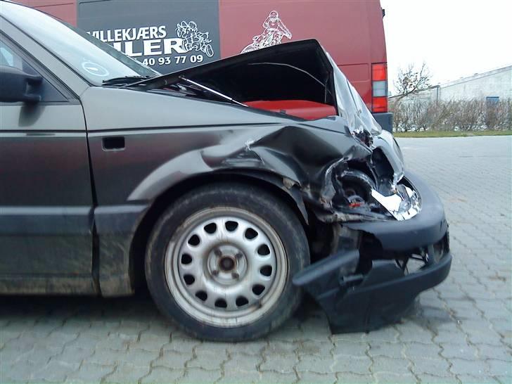 VW passat smadret billede 15