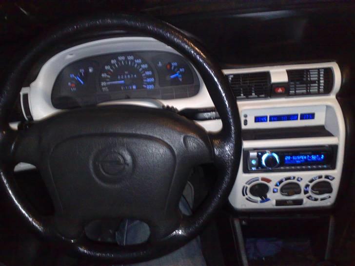 Opel Astra 1.6 i SOLGT! billede 11