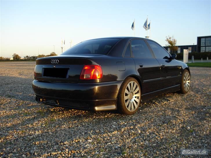 Audi A4 1.8 20v " Solgt " billede 4