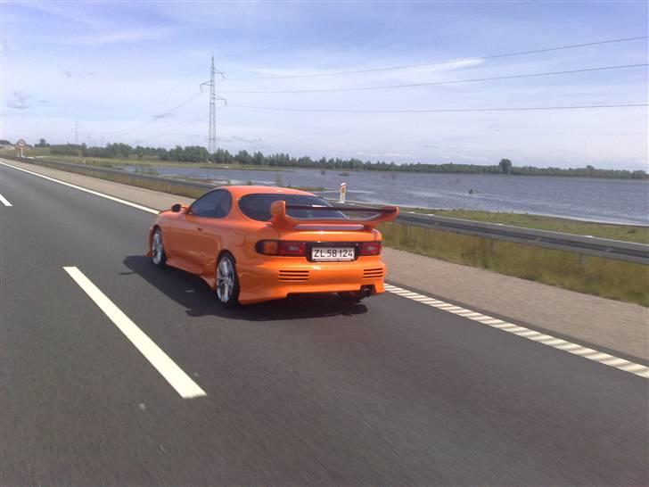 Toyota Celica *Appelsinbussen* - På vej hjem fra DHB :) billede 11