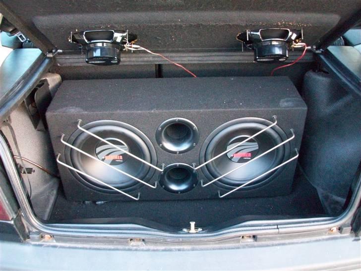 VW Golf 3 / Vento - Byttet - 2 x 12´´ Hammer. billede 13