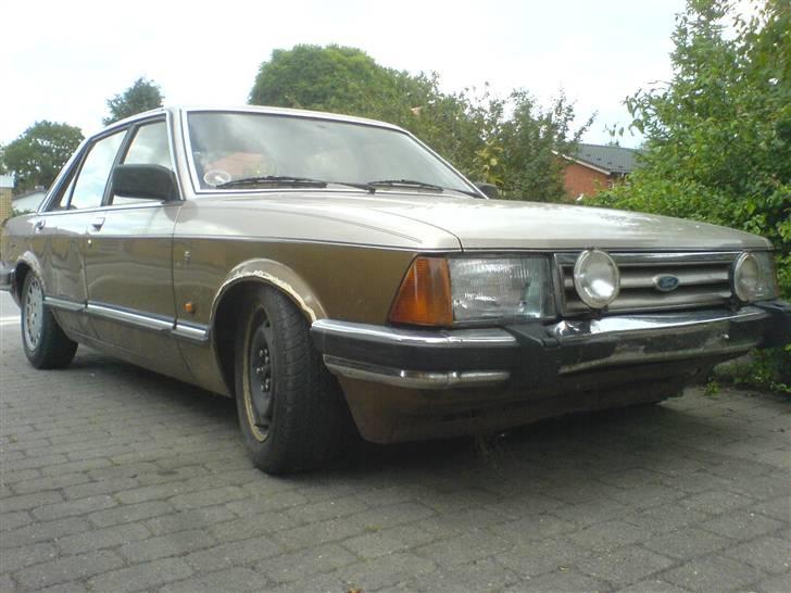 Ford Granada 2.8i Ghia Solgt billede 2