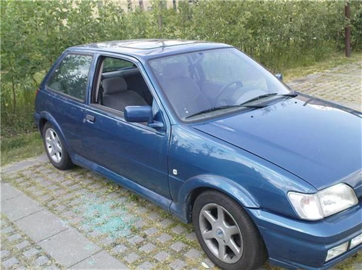 Ford Fiesta 1,6 xr2i (Solgt) billede 8