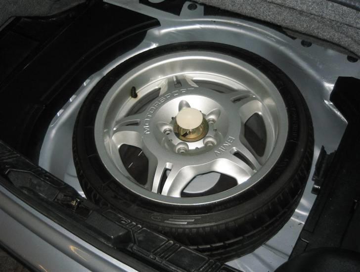 BMW M3 Cabriolet - Lækkert reservehjul  billede 5