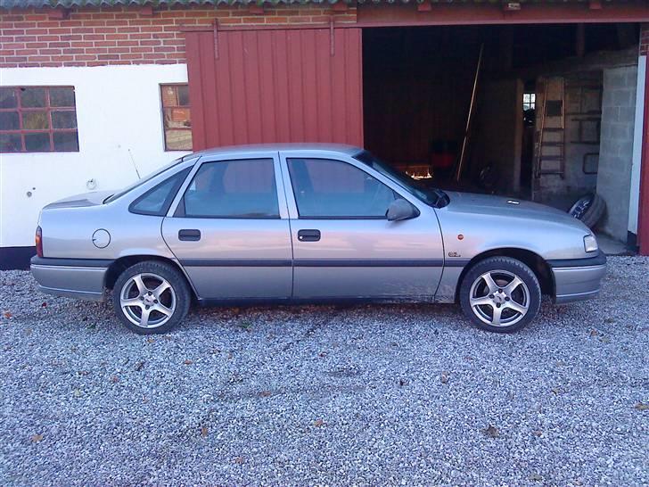 Opel vectra a SOLGT billede 1