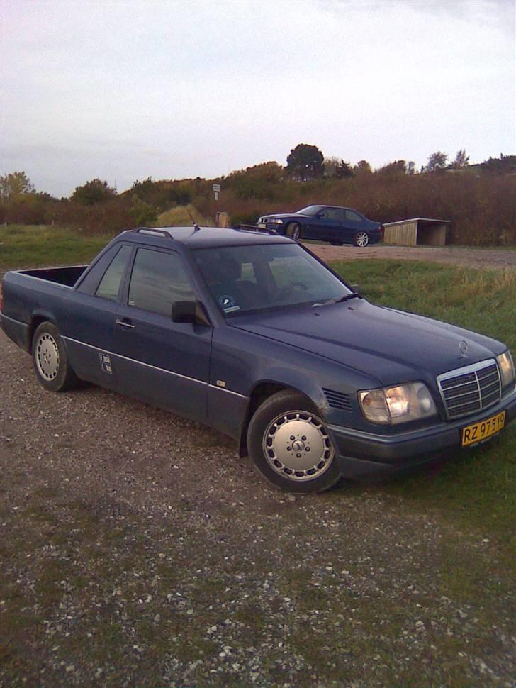 Mercedes Benz 300 D Pick-Up billede 2