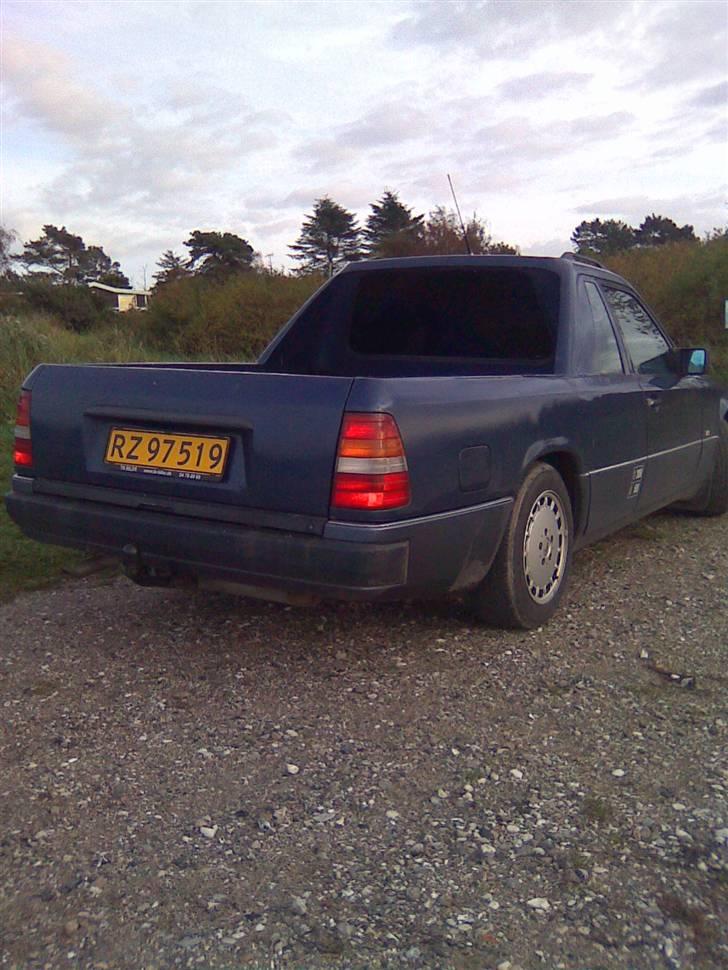 Mercedes Benz 300 D Pick-Up billede 3