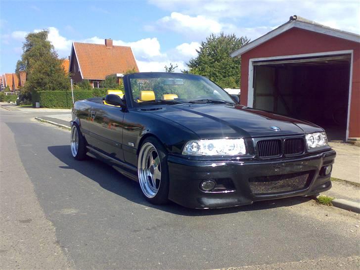 BMW 325i Cab E36 'SOLGT billede 9