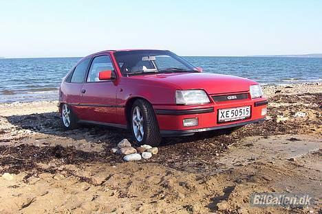 Opel Kadett GSI SOLGT billede 4