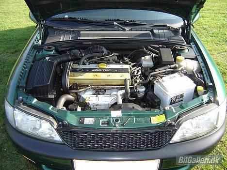 Opel Vectra B solgt den 24 - 4 - Opel Vectra 2.0 16V CD Motor. billede 6