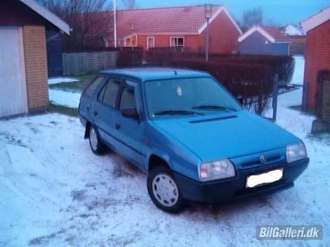 Skoda Favorit *SOLGT* billede 2