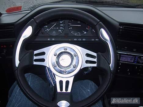 BMW 325i Cabriolet *SOLGT* - MIt nye sports rat..  billede 4