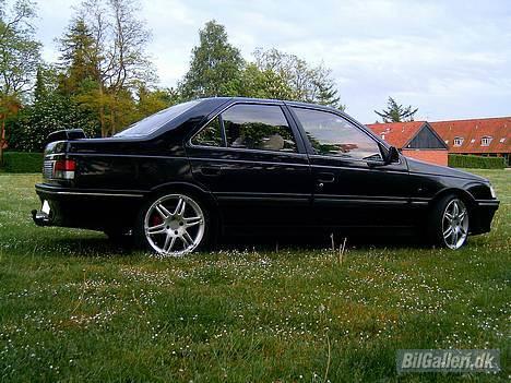 Peugeot 405 Mi16 *solgt* - Sådan ca sådan her kommer den til at se ud til sommer =) billede 4