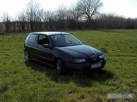 Alfa Romeo 145 1,6 L Boxer billede 1