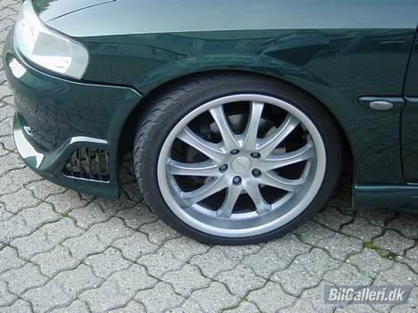 Opel Vectra B stc 2,0  Sport   - 18" sommer alu billede 2