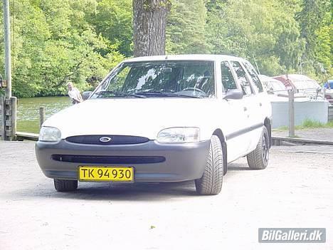Ford Escort 1,6i 16V st. car - Stadig flot efter 340.000 km... billede 2