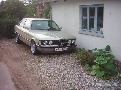 BMW e21 323i billede 2