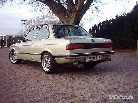 BMW e21 323i billede 3