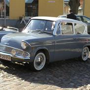 Ford Anglia 106 E