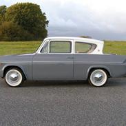 Ford Anglia 106 E