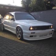 BMW E30 ETA 2,7 