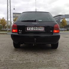 Audi A4 1,6 "konebilen"