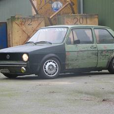 VW Golf 1 *HOODRIDE* 