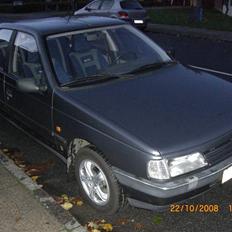 Peugeot 405 GLi *Solgt*
