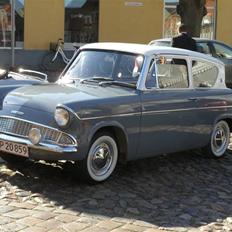 Ford Anglia 106 E 