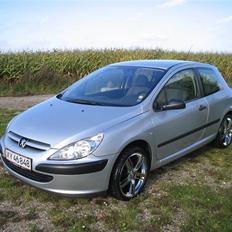 Peugeot 307 1,6 XR 3d. (SOLGT)