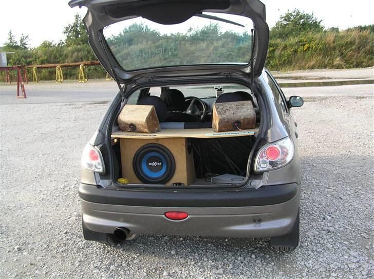 Peugeot 206 død :'( <3 billede 9