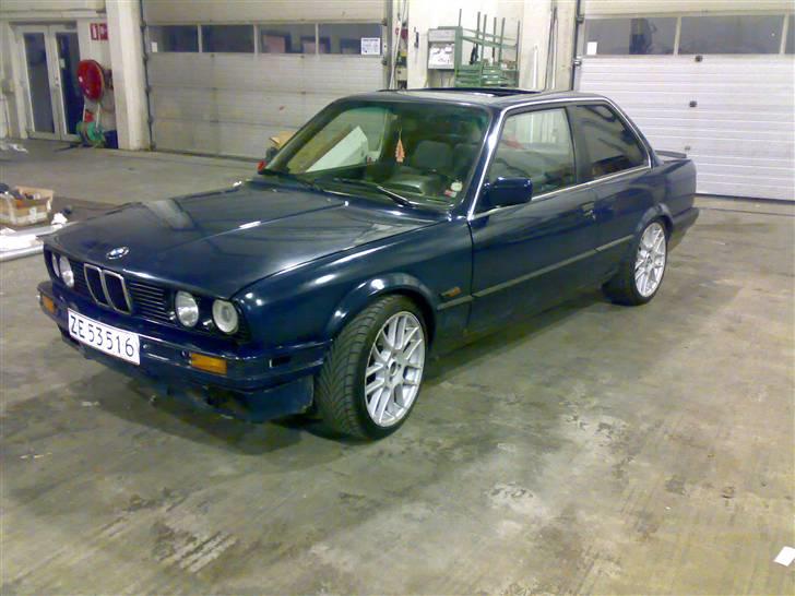 BMW E30 320i SOLGT billede 5
