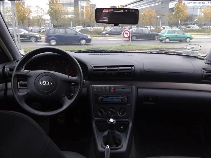 Audi A4 1,6 "konebilen" - stilren billede 6