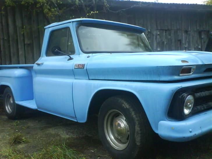 Chevrolet c10 stepside - her som jeg så bilen første gang billede 3