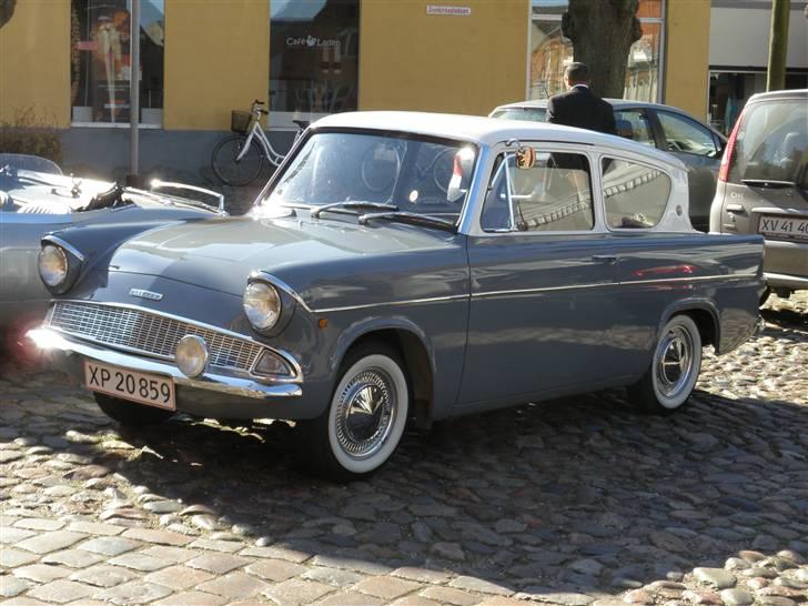 Ford Anglia 106 E  billede 1