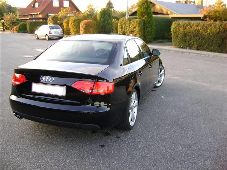 Audi A4 *SOLGT* billede 6