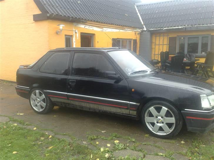 Peugeot 309 GTI (SOLGT) billede 4