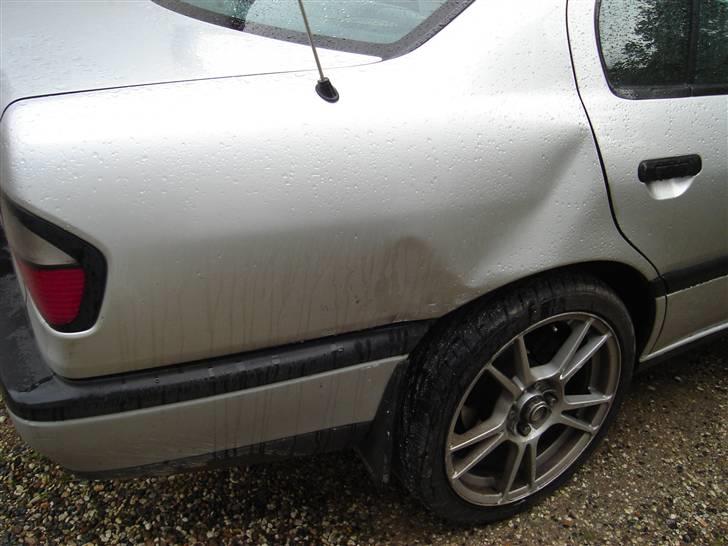 Nissan Primera 2,0i slx DØD billede 14