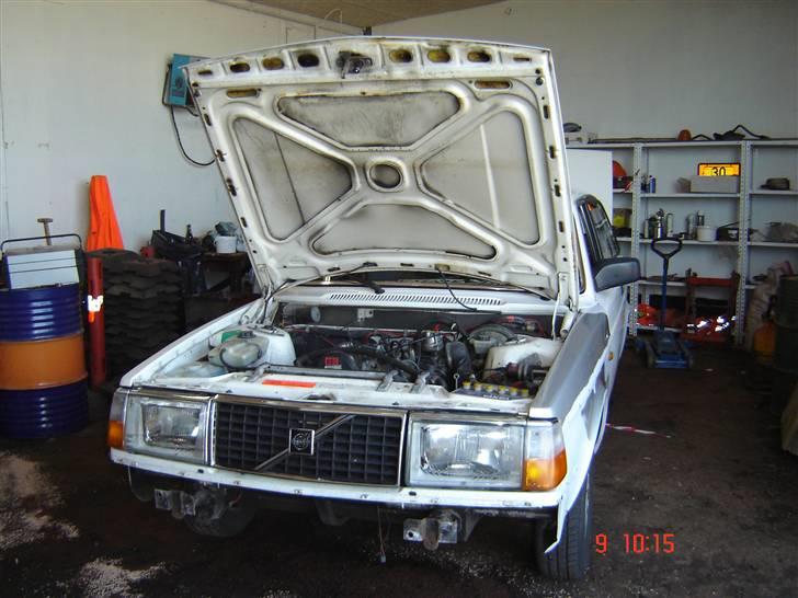 Volvo 242 DØD "skrottet" billede 3