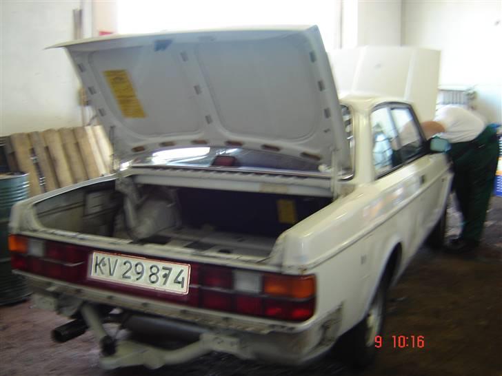 Volvo 242 DØD "skrottet" billede 7