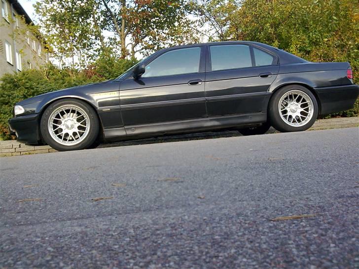 BMW 750i billede 15