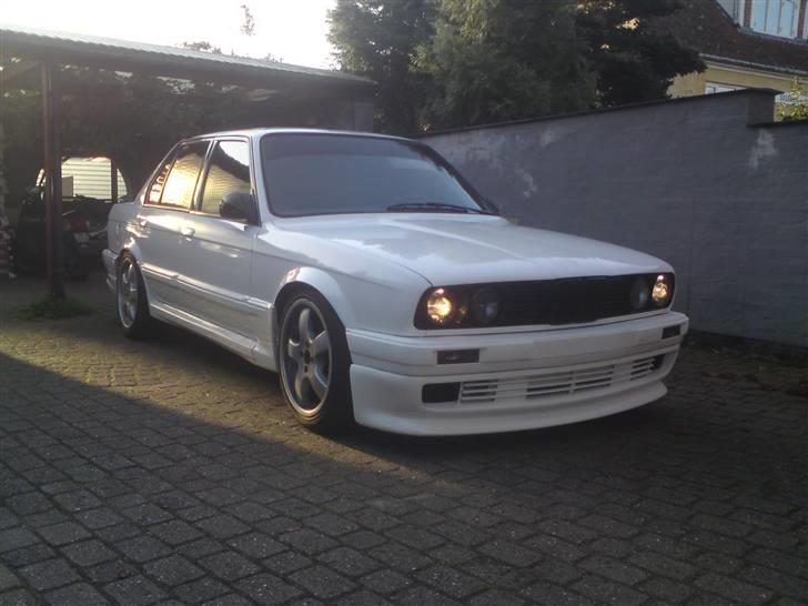 BMW E30 ETA 2,7  billede 1