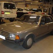 Ford Granada 2,3 V6 - solgt