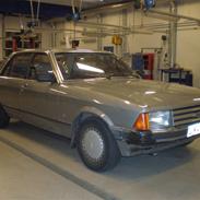 Ford Granada 2,3 V6 - solgt