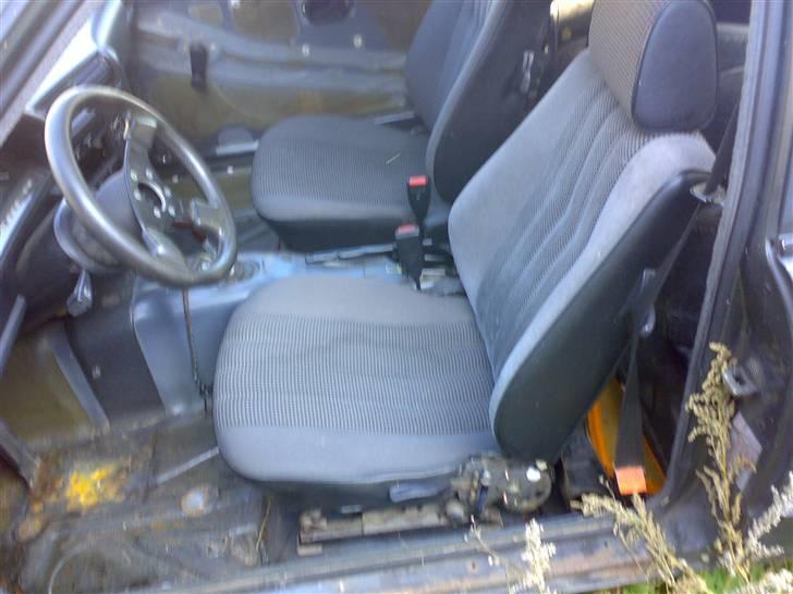 BMW E30 323i billede 2