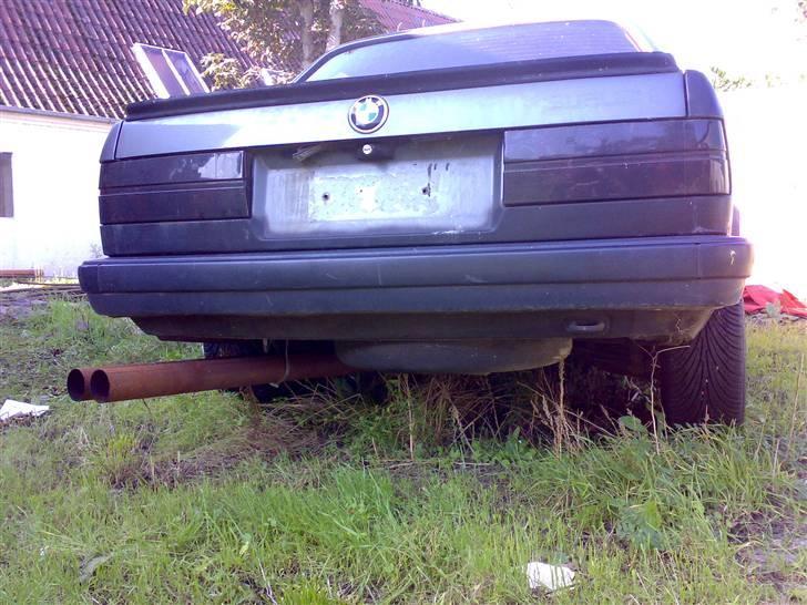 BMW E30 323i billede 4