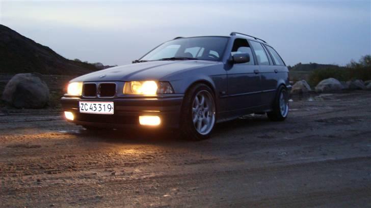 BMW 323i Touring  billede 7