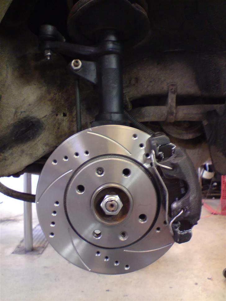 Peugeot 106 rallye Solgt (morten) - mmm, så kan den sgu bremse.. skal love for den tager ved !! billede 7